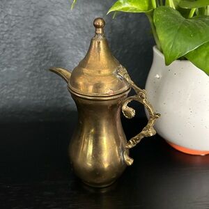 Arabic gold coffee tea pot